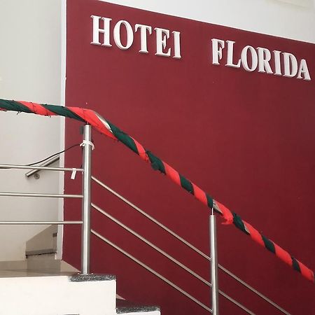 Hotel Florida Saladas エクステリア 写真